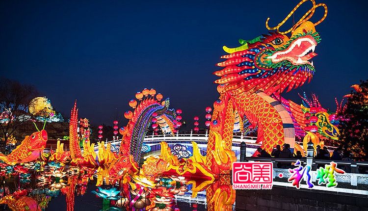 自貢燈會如何在保持傳統文化內核的基礎上堅持局部創新？
